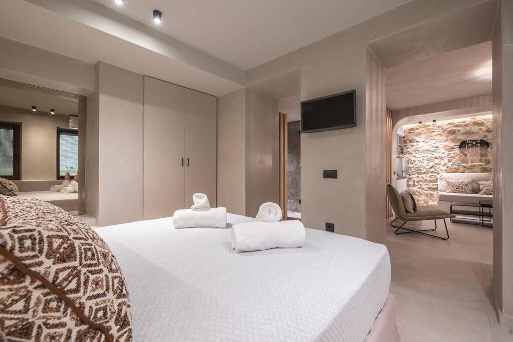 Apollonos 28 Luxury Suites Athens Exterior photo