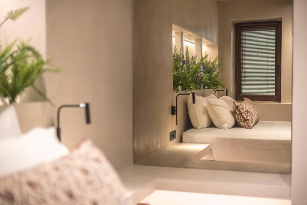 Apollonos 28 Luxury Suites Athens Exterior photo