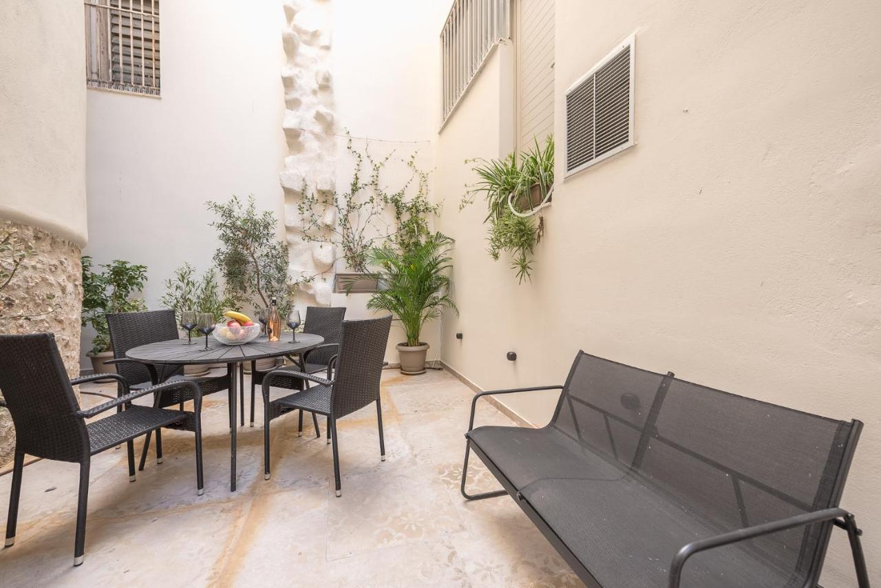 Apollonos 28 Luxury Suites Athens Exterior photo